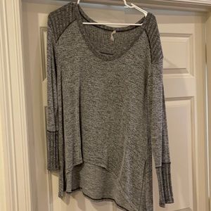 Long sleeve grey sweater